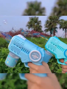 Sanrio Kuromi Iron Man Hole Bubble Gun For Kids Wedding Party Atmosphere Props Fully Automatic Bubble Machine Electric Bubble Blasters Childrens Day Gift