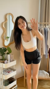 STRONG PANTS  Celana Training Pendek Wanita Saku Resleting Hitam Casual Sport