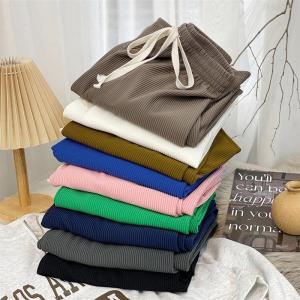 กางเกงขายาวทรงหลวมเอวสูงลายกระดูกงูสำหรับผู้หญิง กางเกงขายาวทรงตรงลำลองสำหรับฤดูร้อน ปี 2022 วัสดุโพลีเอสเตอร์และยางยืด