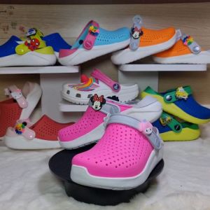 Crocs LiteRide เด็ก รองเท้าสวย สีสวย C8 - J3 มากกว่า 2 ครั้ง Jibbitz ยอดเยี่ยม เบานิ่ม เด็กๆ เป็นอุปกรณ์การดูแลที่น่ารัก