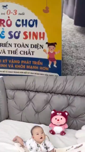 Sách in màu - 136 Trò Chơi Cho Trẻ Sơ Sinh [Dành cho trẻ 0-3 tuổi]