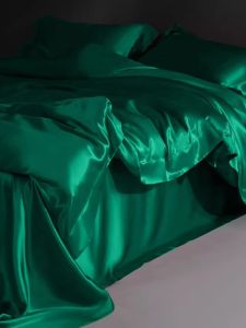 Summer High-End Washed Silk Four-Piece Set Cool Green Bedding Cover Smooth Naked Sleep Duvet Cover Luxury Silk Bedding