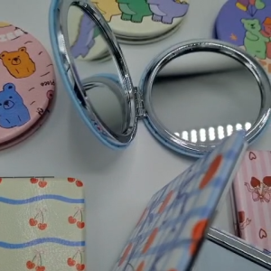 Gương soi mini bỏ túi (ảnh thật)