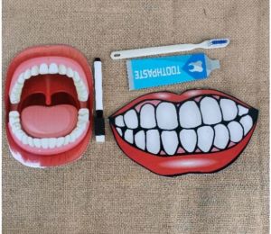 mainan edukasi menggosok gigi