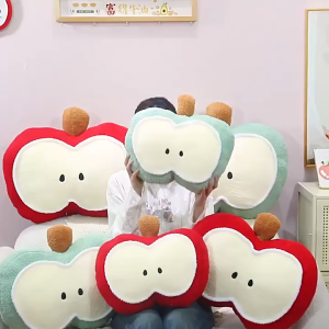 หมอนแอปเปิ้ลสีแดงแอปเปิ้ลสีเขียวเบาะน่ารักอ่าวหน้าต่างหมอนอินแอปเปิ้ลของเล่นตุ๊กตา