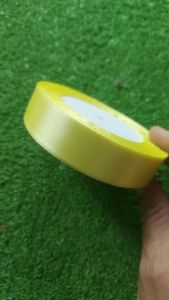 1 CUỘN RUY BĂNG LỤA  BẢN 2 PHÂN .DÙNG LÀM NƠ BÓ HOA LÀM NƠ HỘP QUÀ