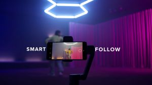 ZHIYUN SmoothQ3 Smartphone Gimbal Stabilizer 3-Axis with Rotatable Fill Light & Gesture Control for Influencer Vlogger
