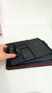 Phone Holder Mat Alas Mobil Dashboard Anti Slip 3 in 1 Multifungsi Universal Anti Selip Pad Mobil
