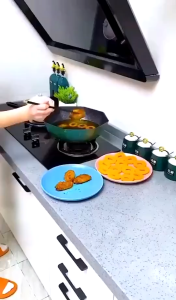 Sét 140 tờ Giấy Hoa Văn Lót Đĩa Thấm Dầu Mỡ 215cm