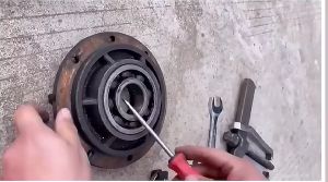 Inner Bearing Puller 3 Jaws Car Carbon Steel Bearing Puller Gear Extractor Heavy Gear Remover Tool