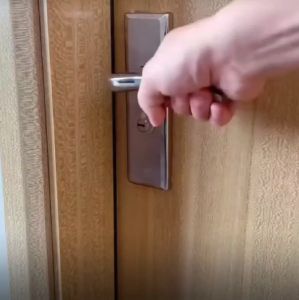 Safety Lock for Hotel/Air BNB - Portable Door Lock for Travel Security Devices Additional Safety and Privacy Door Lock