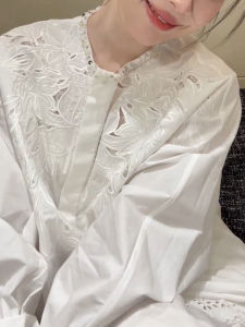 SHUAIYUE | Áo Blouse Dài Tay Thêu Chi Tiết Form Rộng Màu Trắng