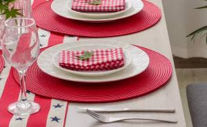 1/4/6PCS European Style Round Woven Mats & Pads Heat-Resistant and Non-Slip Gift Place Mats for Dining Table for Outdoor Picnic