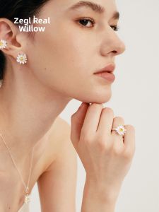 zengliu | Daisy Design Dainty Luxury Stacking Finger Ring