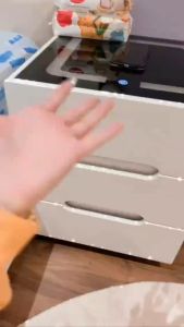 [SALE SỐC] Tủ Đầu Giường Thông Minh 3 Ngăn Kèm Đèn Led 3 Chế Độ Sạc Điện Thoại Không Dây Mặt Kính Cảm Ứng Loa Blurtooth Kết Hợp Khoá Vân Tay Hiện Đại 6 Màu Sắc Tuỳ Chọn Trắng - Xám - Xanh Lá - Xanh Dương - Hồng - Đỏ