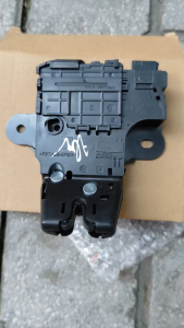 Khoá cốp hậu Cruze khoá ngậm cốp Lacetti nhập