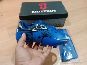 KIDZTUBS Sepatu Bola Anak Paket Komplit Sepatu Bola Tas Skin Deker Kaos Kaki Usia 6-10 Tahun Size 28 29 30 31 32 33 34 35 36 37 KDZ1952122824