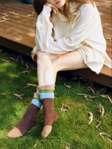 Moisture Wicking Antibacterial Deodorizing Stylish Mid-calf Socks