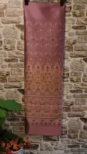 147.ผ้าไหมแกมฝ้าย ผ้าทอทั้งผืน ลายแพรวา ลายขอ สีชมพู