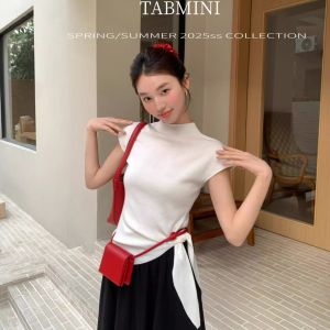 เสื้อถักแขนสั้นเข้ารูปสไตล์เกาหลีฤดูร้อนปี 2025 สำหรับผู้หญิง เสื้อผ้าทำงานคอตั้งทรงเข้ารูปผ้าโพลีเอสเตอร์