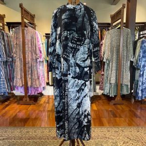Liana Daily Kaftan by Dian Pelangi LIMITED EDITION Busana Muslim Baju Maxi Dress Gamis Abaya Gaun Batik Wanita Cantik Anggun Modis Modern Casual Formal Model Motif Terlaris Terbaru Kekinia