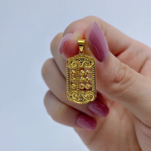 WENG KWONG 916 Gold Sparkling  Auspicious Cloud Abacus Pendant (3P3439)