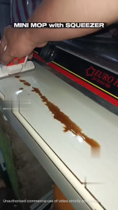 Mini Foldable Squeeze MopMadaling Gamitin at Linisin Perfect para sa Kusina Banyo at Lamesa
