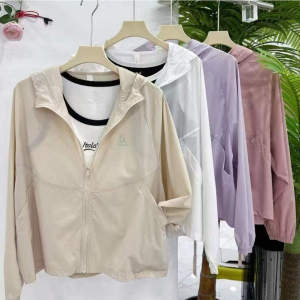 Italian Style Womens Ice Core Silk Long Sleeve Hooded Outerwear Casual UV Protection Coat Loose Fit Fashionable Spring Zipped