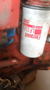 Fleetguard LF3349 Oil Filter for Komatsu 4BT/6BT Cummins PC200-6 PC290-7 - High-Quality Engine Oil Protection