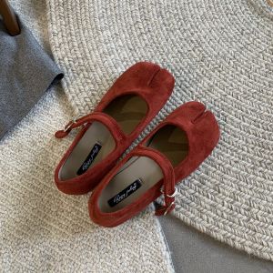 Retro Suede Toe-Separated Flats