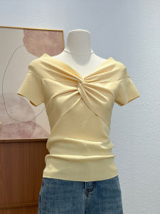 Pure Desire Style Womens Short Sleeve Knitted T-Shirt Shoulder Bared V-Neck Slim Fit Unique Short Length Fashion Top