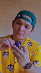 Flying spinner boomerang FA