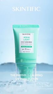 SKINTIFIC Aqua Light Daily Sunscreen SPF 35 PA+++ 30g | Skincare Sunscreen Skin True to Skin Tinted Sunscreen Aqua Sunblock