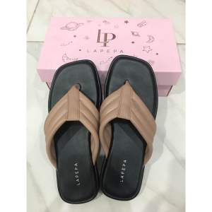 Lapepa ERIE Sandal Jepit Wanita Kekinian Sendal Cewek Empuk dan Nyaman