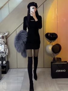 ชุดเดรสทรงเข้ารูปกระชับสัดส่วนสำหรับผู้หญิง ฤดูใบไม้ร่วง 2025 ชุดเดรสยาวคลุมเข่าทรงเอเอวสูง แขนยาว ผ้าไนลอน ชุดทำงาน