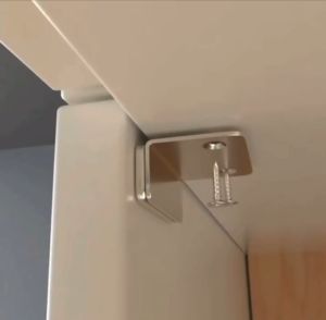 (SG Seller) ★ Cabinet / Drawer Magnetic Latch Closer ★ Magnet Cupboard Wardrobe Closet Sliding Door Catch Stopper No Drilling Flat Rectangle L-Shaped Slim Thin Hidden