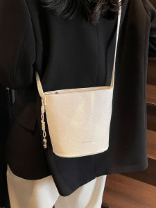 Elegant Pure Color Bucket Bag Fashionable Commuter Womens Crossbody Bag Soft PU Leather Casual Zipper Closure Small Size
