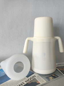 Portable Silicone Cup Holder Bottle Holder Baby Care 240ml Milk Bottle Protective Cover Base Anti-wear Handle Rope