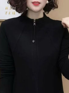 เสื้อคาร์ดิแกนคอตั้งมีซิปแขนยาวสไตล์เกาหลีสำหรับผู้หญิงวัยกลางคนและผู้สูงอายุในฤดูใบไม้ร่วงและฤดูหนาว