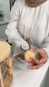 Wooden 12/16/20 pcs Spice jar set Seasoning Bottles Set Multi Glass Bottle  360 Rotation Spice Jar Rack