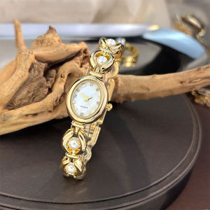 Elegant Oval Vintage High-Appeal Ladies Quartz Watch Luxury Sensation Minimalist Shell Bead Bracelet Stylish Cross-Border Watch