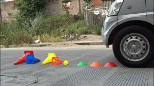 SPEEDS Cones cone kerucut/kun full 23 cm isi 1 pcs Rapat untuk latihan bola/sepatu roda Sepak Bola 006-5