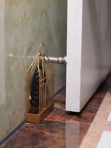 Hanging Mosquito Coil Holder with Lid Iron Gold Nordic Ash Catcher Stand for Home Garden Outdoor Ubat Nyamuk