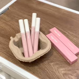 New GeGe Bear moisturizing solid lip gloss