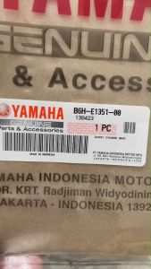 ปะเก็นเสื้อสูบ แท้ AEROX-155  ปี2017   B6H-E1351-00  YAMAHA 1 ชิ้น ปะเก็น ปะเก็นตีนเสื้อ