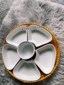 Bộ đĩa 5 cánh hoa đào sứ kèm khay mây seiz 34cm toàn kha