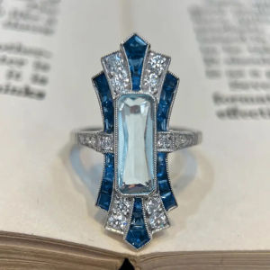 Huitan Luxury Lady Temperament Rings with Blue Cubic Zirconia Fashion Exquisite Finger Accessories Gorgeous Anniversary Gifts