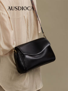 2025 New Womens Leather Shoulder Bag Large Capacity Pillow Shaped Commuter Fashionable Single Strap Crossbody Bag