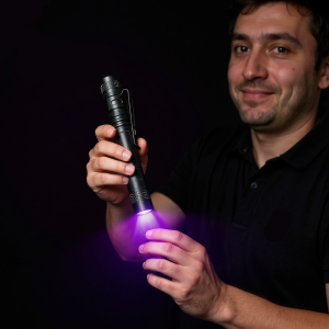 Uv Flashlight 365nm Ultraviolet Torch With Pen Clip 395nm Small Blacklight Mini Led Portable Light Scorpion Detection Lamp Black