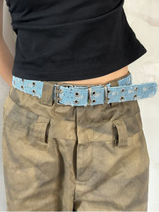 เข็มขัดผู้หญิงสีน้ำเงิน 2024 ใหม่ ผ้าเดนิม ยูนิเซ็กซ์ เข็มขัด PU แฟชั่น Y2K สำหรับเยาวชน เข็มขัดผู้หญิง ดีไซน์ไฮเอนด์ ดีไซน์เล็ก